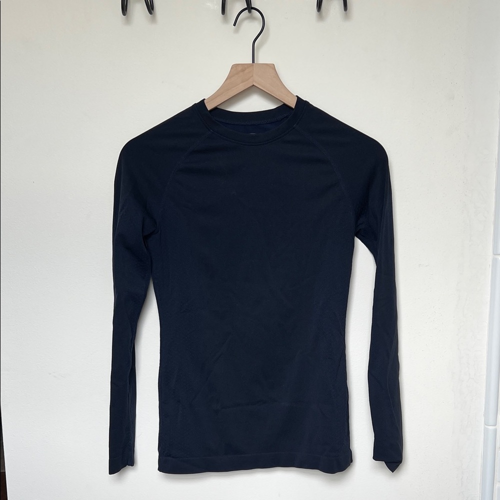 Figs Women's Navy Long Sleeve Underscrub